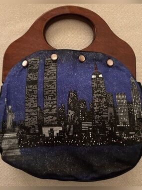 Burlington Bermuda Bag Handbag Wood Handles 4 Button NYC Skyline Cover 1970s